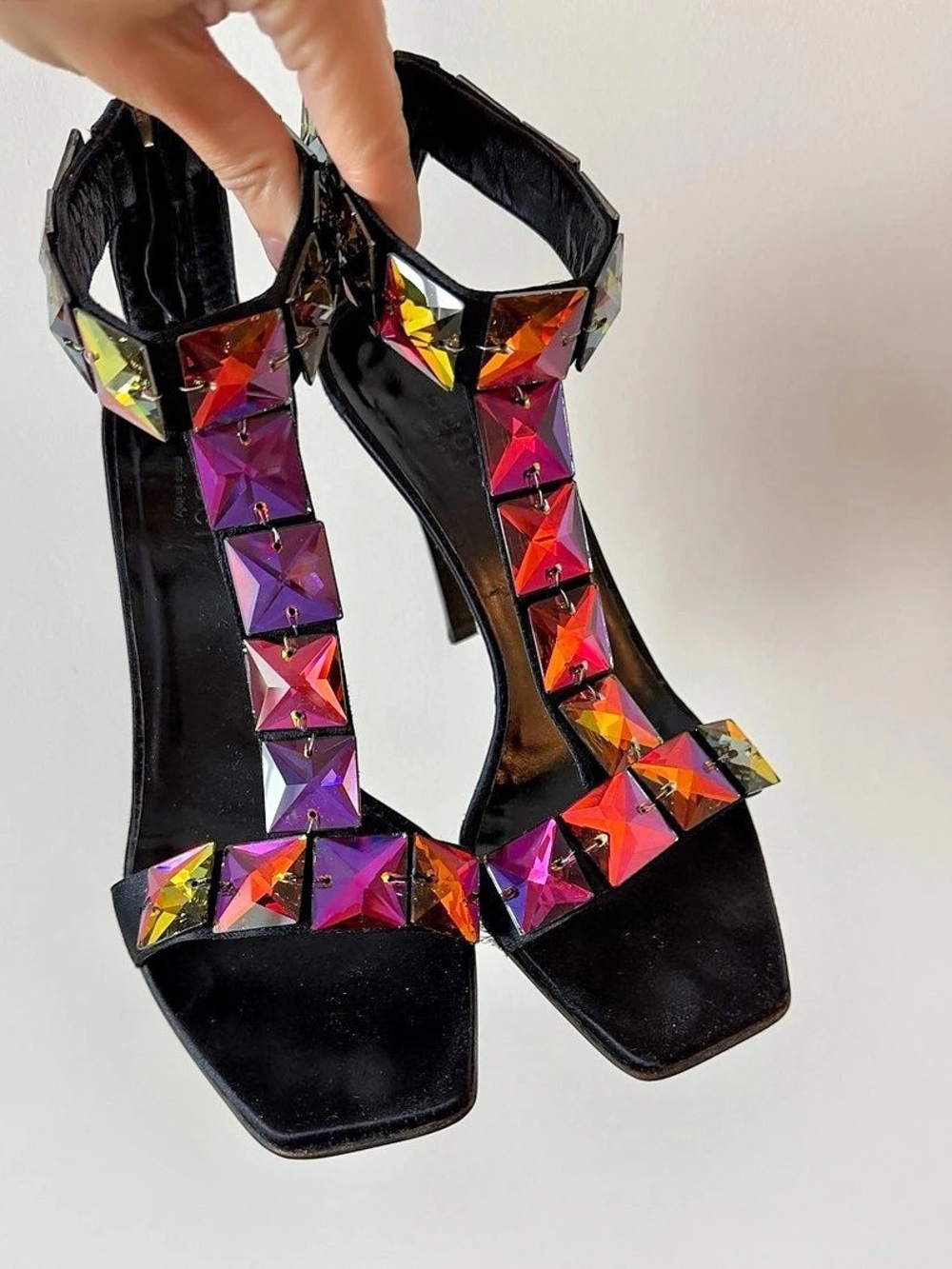 Gucci Black Satin Crystal Embellished T-Strap Sandals EU 36C